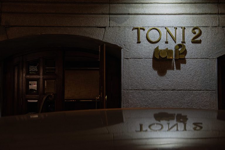 Toni2 PIANO BAR OCIO NOCTURNO 2048x1367 1 768x513