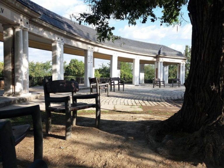 Jardines de las Vistillas y Plaza Gabriel Miro 22 800x600 1 768x576